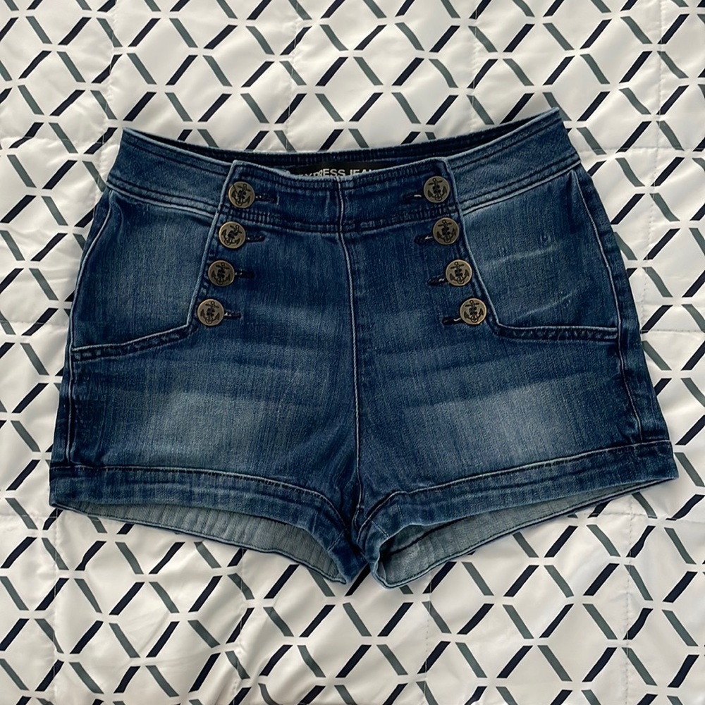 High Rise pull on denim shorts